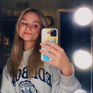 Meet your Posher, Isabel